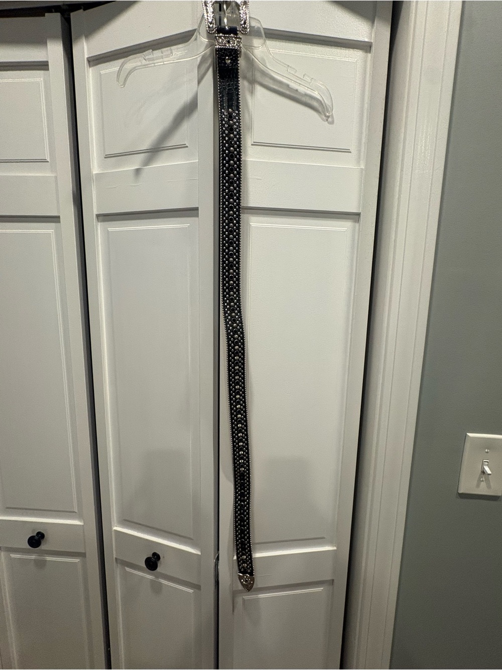 Black Studded Leather Western-Style Belt with Rhinestone Buckle - Picture 8 of 9